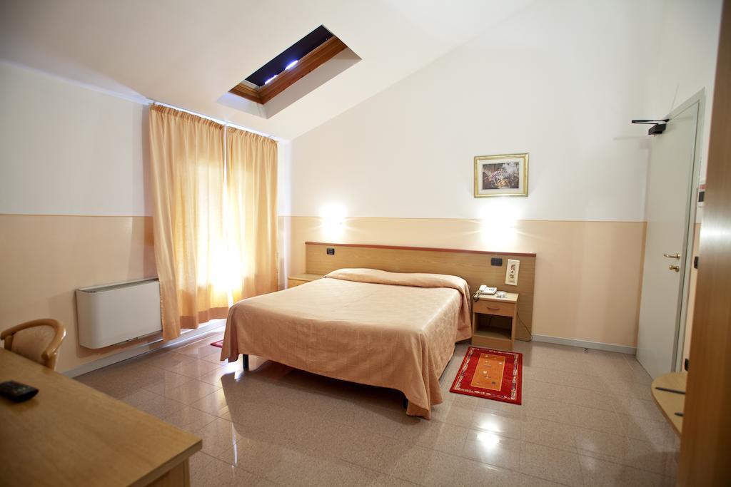 Master Hotel Castelvetro Piacentino Eksteriør bilde