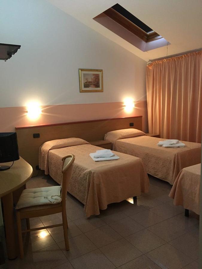 Master Hotel Castelvetro Piacentino Eksteriør bilde